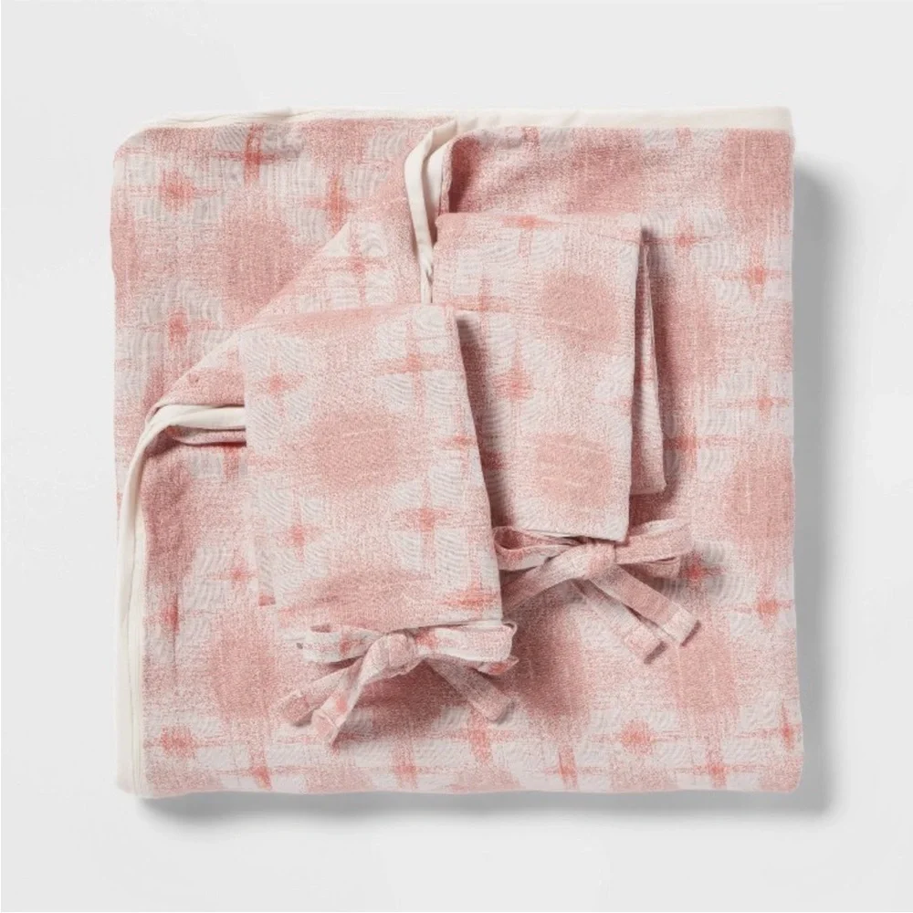 THRESHOLD NWT yarn dye ikat duvet cover & sham set -ivory/mauve -full/queen